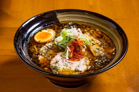 札幌駅徒歩圏内！辛いラーメン14が誇るこだわりの極上ラーメン